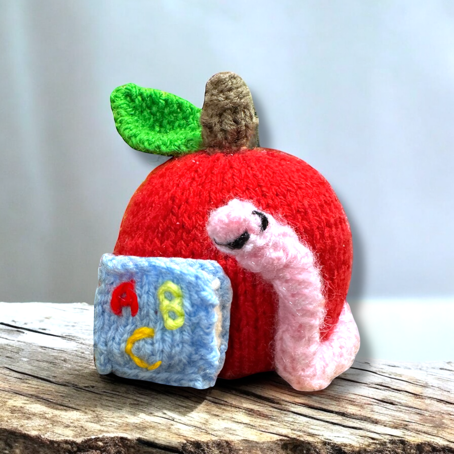 KNITTING PATTERN - Apple and Bookworm chocolate orange cover / 9 cms Teacher School toy