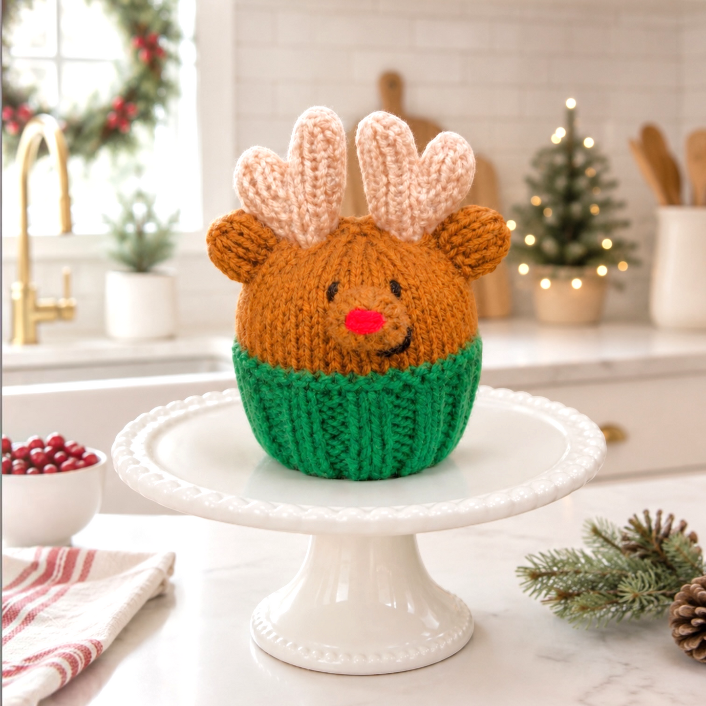 KNITTING PATTERN - Christmas Reindeer Cupcake chocolate orange cover / 9 cms toy