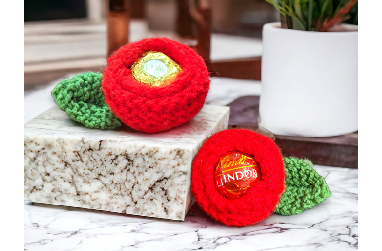KNITTING PATTERN - Valentine’s Day Roses Flower chocolate cover favour fits fererro