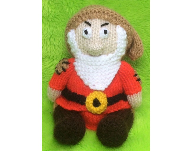 KNITTING PATTERN - Dwarf inspired choc orange cover /15cm Snow White toy