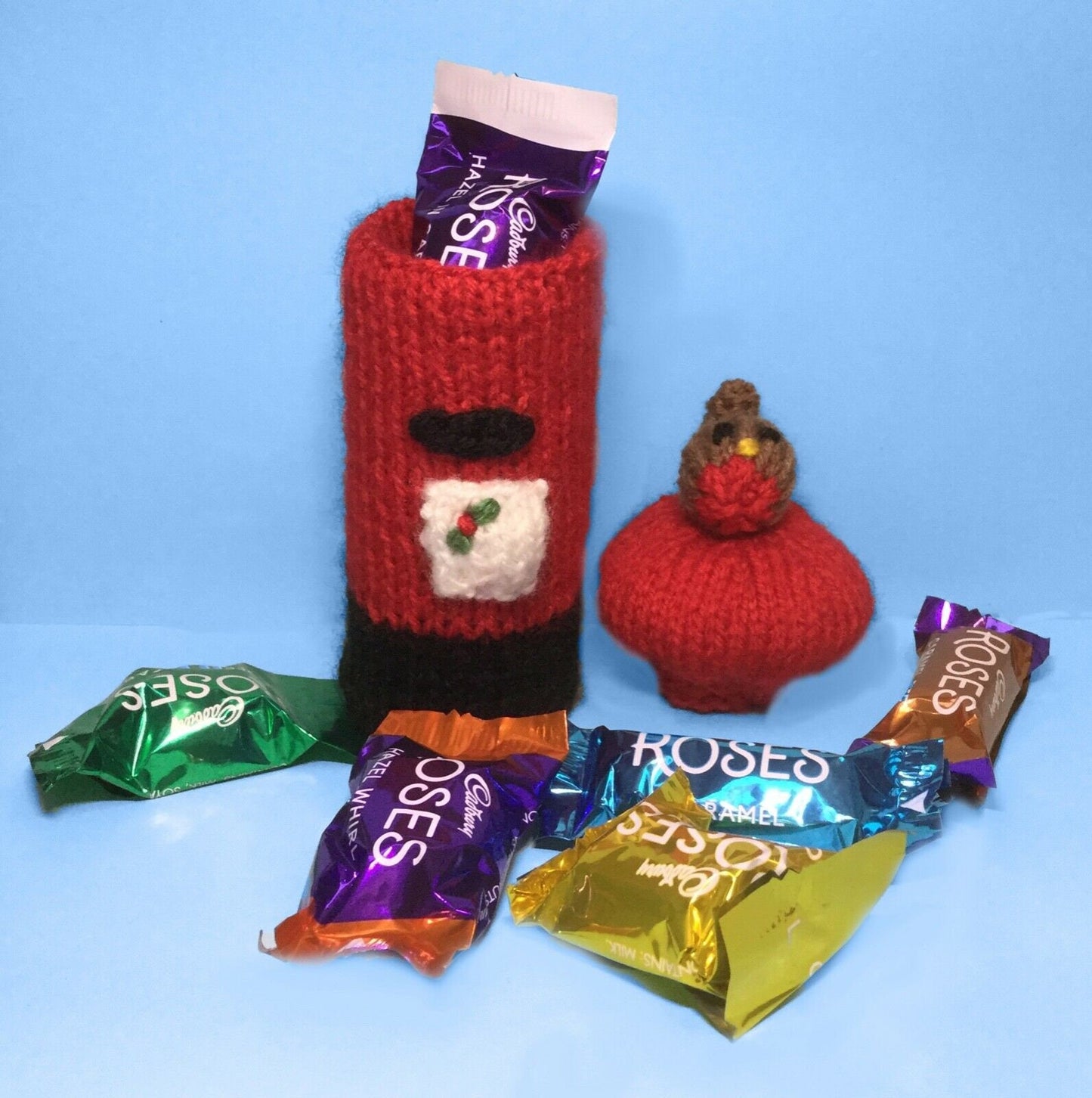 KNITTING PATTERN - Christmas Pillar / Post Box with Robin Sweet Holder 15cm tall