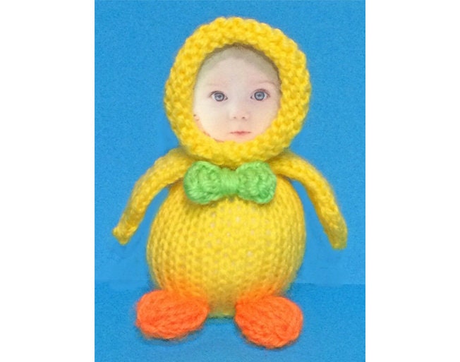 KNITTING PATTERN - Easter Chick Plush Photo Frame Holder Decoration 10cms