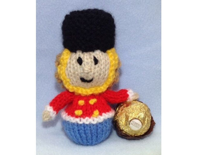 KNITTING PATTERN - Christmas Nutcracker Soldier chocolate cover Ferrero Rocher