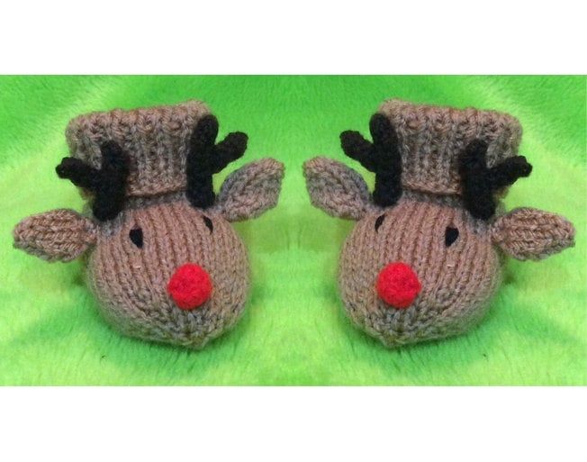 KNITTING PATTERN - Christmas Reindeer Booties / shoes fit 0 - 6 month old Baby