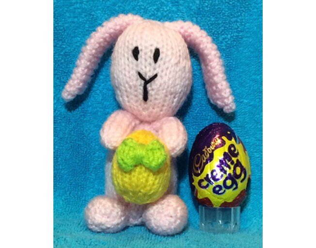KNITTING PATTERN - Easter Betty the Bunny chocolate cover fits Creme Egg