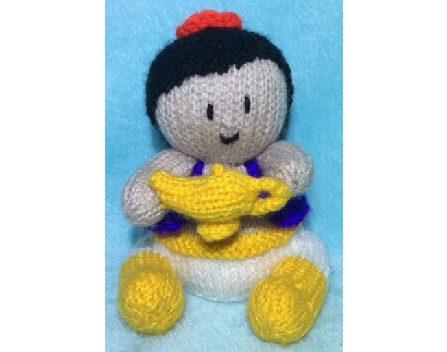 KNITTING PATTERN - Aladdin inspired chocolate orange cover / 15 cms toy
