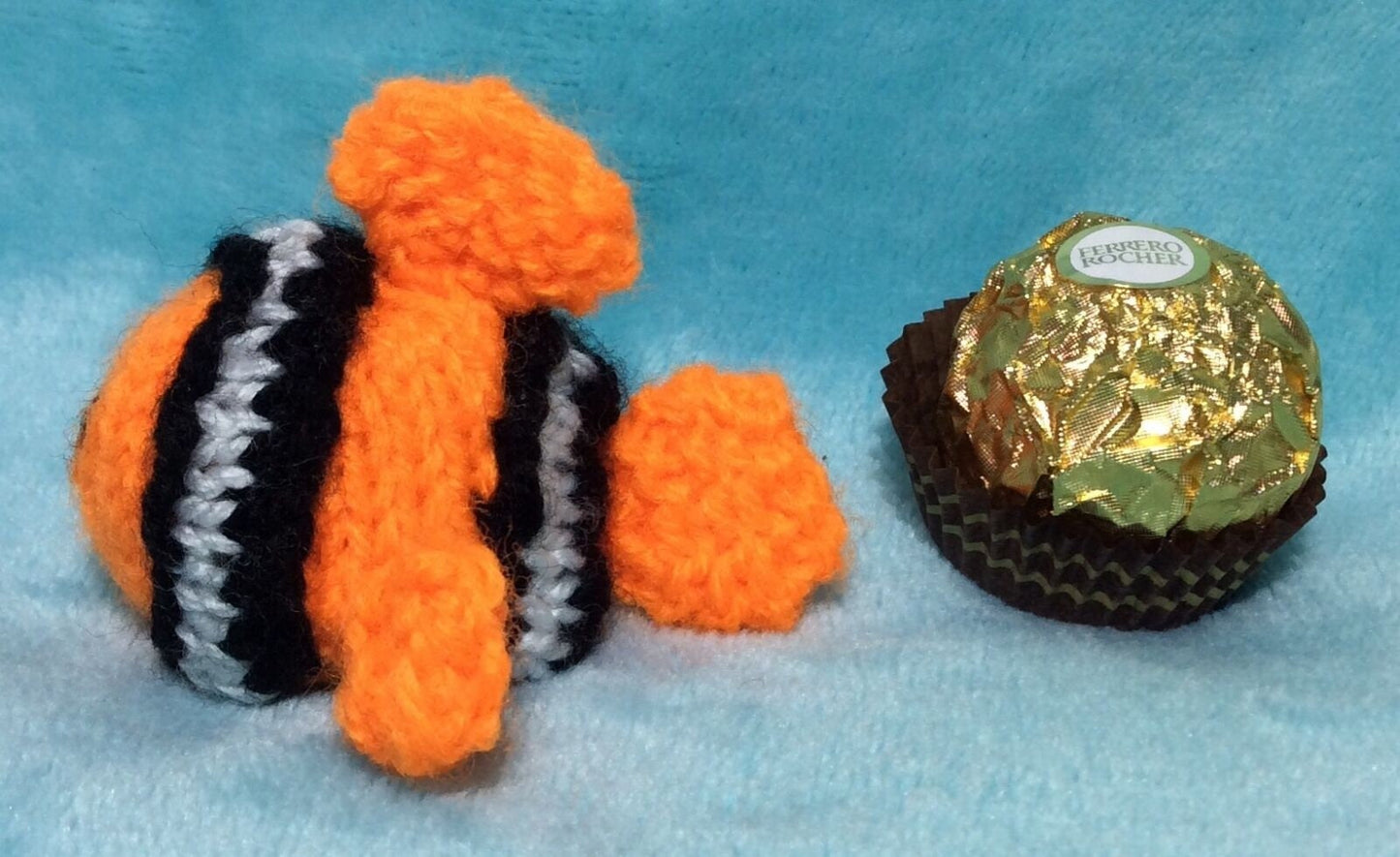 KNITTING PATTERN - Nemo chocolate cover fits ferrero rocher