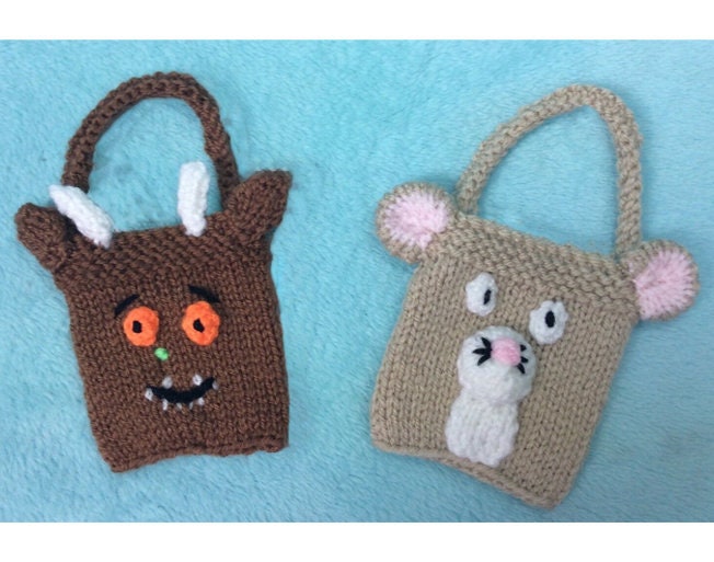KNITTING PATTERN - Woodland Beast gift bags 9cm x 7cm