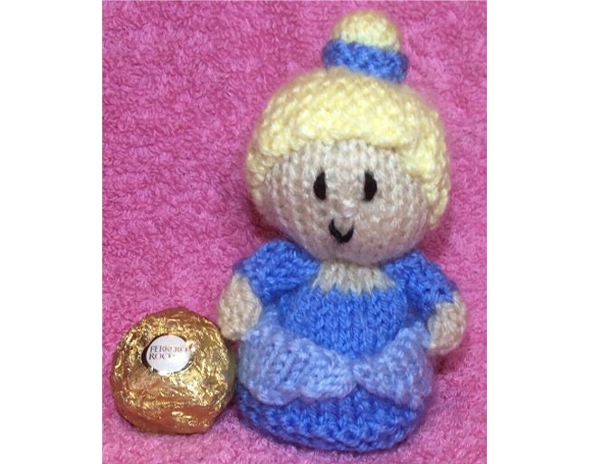 KNITTING PATTERN - Cinderella inspired chocolate cover fits ferrero rocher