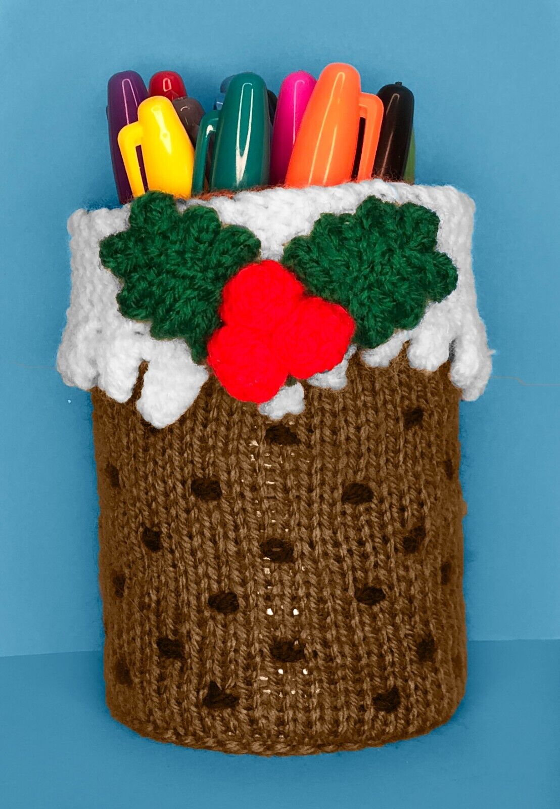 KNITTING PATTERN - Christmas Pudding inspired Holder 15cm tall - fit tin can