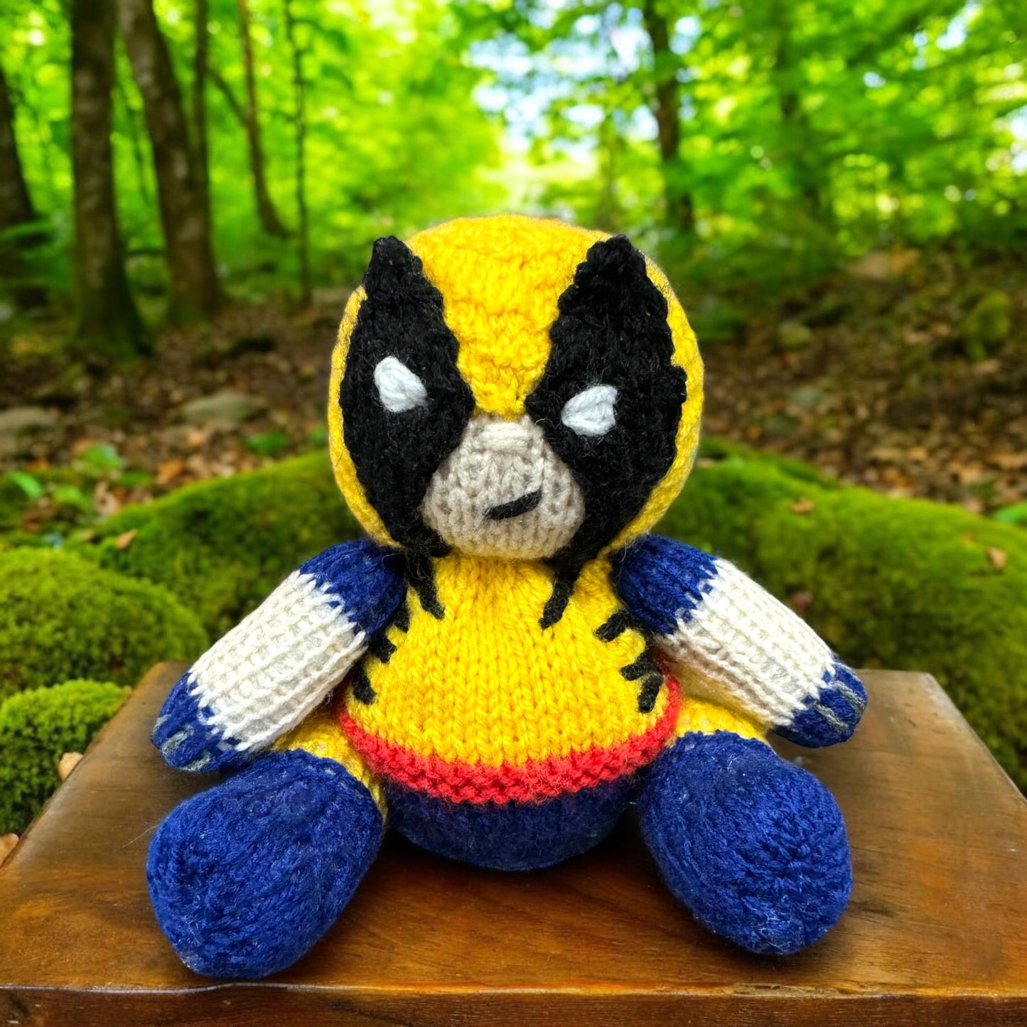 KNITTING PATTERN - Wolverine choc orange cover / 13 cms toy