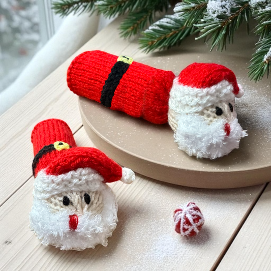 KNITTING PATTERN - Christmas Santa Coin / Chocolate Holder 8 cms