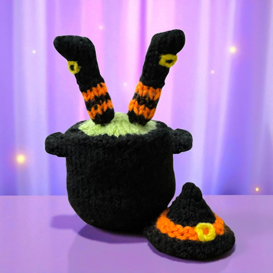 KNITTING PATTERN - Halloween Witch's Cauldron chocolate orange cover / 15 cms toy