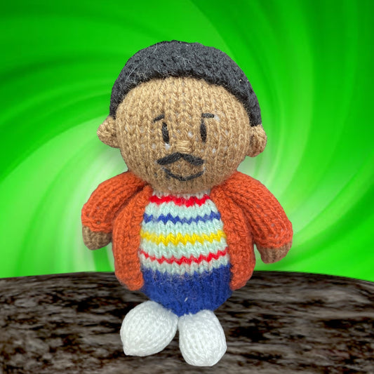 KNITTING PATTERN - 15th Doctor Who inspired Ncuti Gatwa orange cover or 15 cms toy