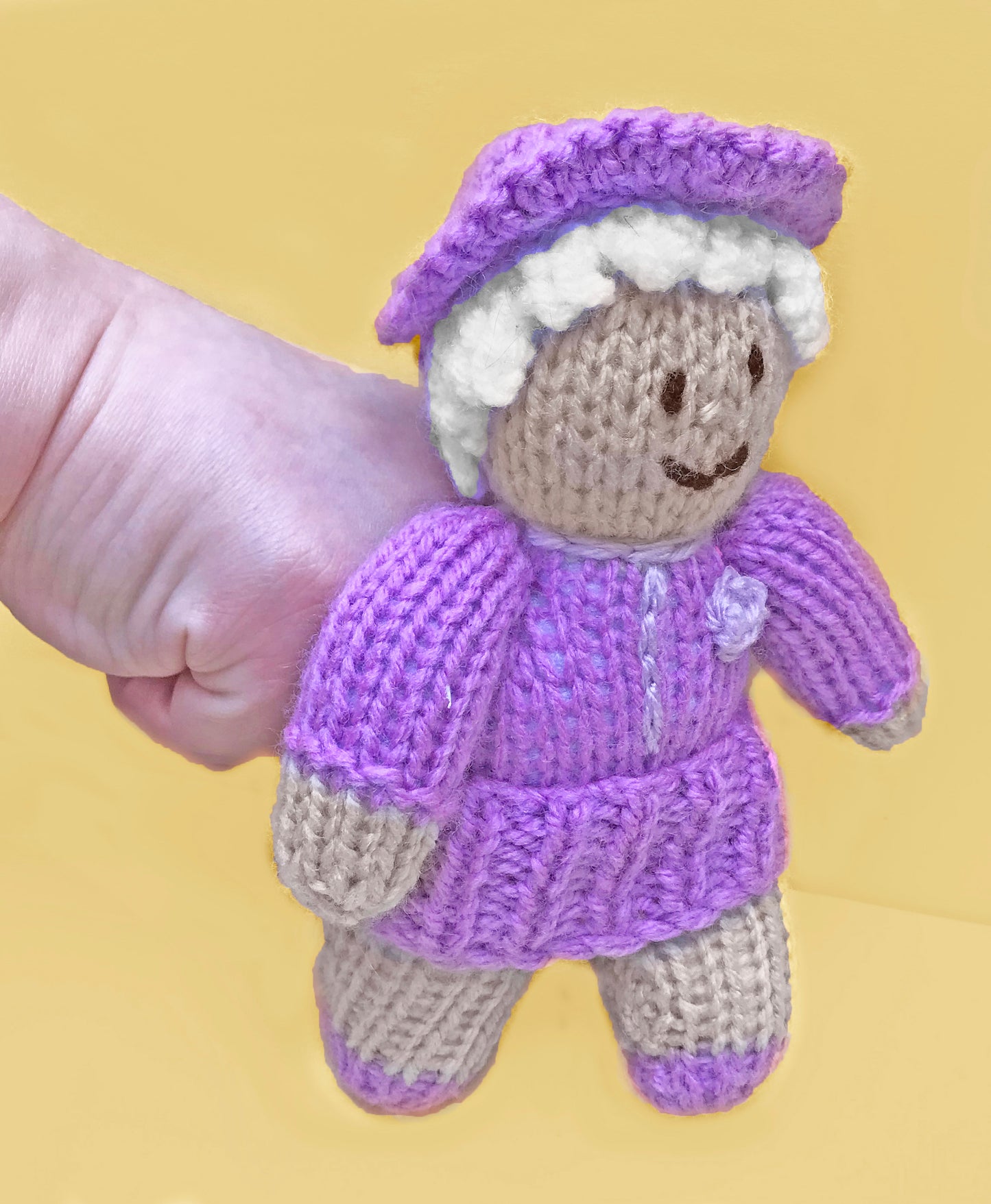 KNITTING PATTERN - Jubilee Royal Queen Finger Puppet 14 cms toy