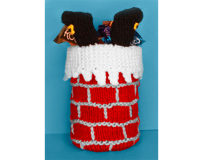 KNITTING PATTERN - Christmas Chimney inspired Holder 15cm tall - fit tin can