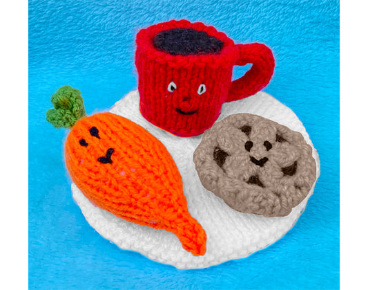 KNITTING PATTERN - Christmas Eve Plate Toy Set - Carrot, Mug, Mince Pie