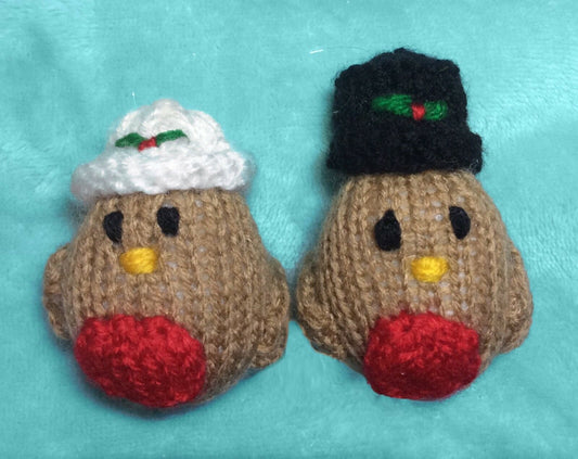 KNITTING PATTERN - Christmas Mr and Mrs Robin Bauble 9 cms tree decoration