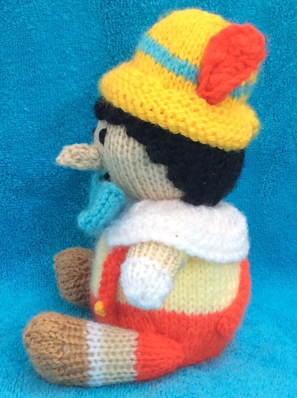 KNITTING PATTERN - Pinocchio inspired chocolate orange cover / 17 cms toy