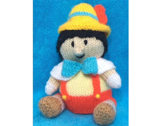 KNITTING PATTERN - Pinocchio inspired chocolate orange cover / 17 cms toy