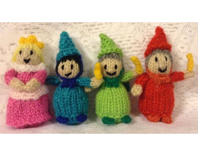 KNITTING PATTERN - Christmas tree decorations - Sleeping Beauty and fairies