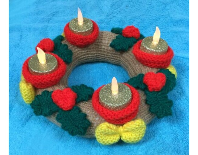 KNITTING PATTERN - Christmas Advent Candle Wreath / Table Decoration 23 cms