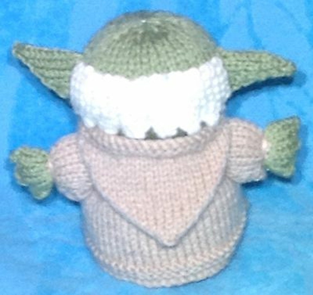 KNITTING PATTERN - Green Alien chocolate orange cover / 13cms toy