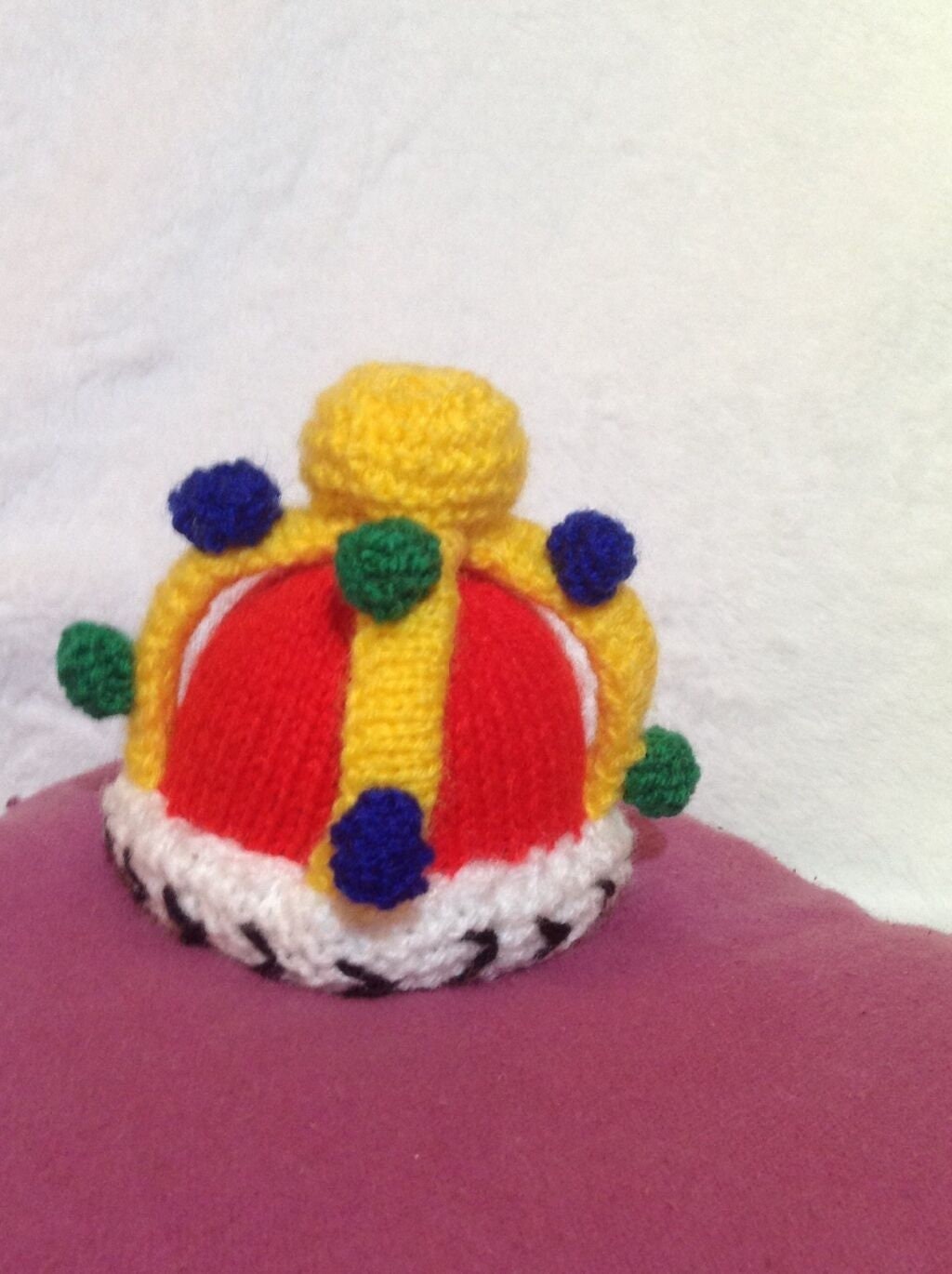 KNITTING PATTERN - Royal Crown chocolate orange cover or 10 cms ornament