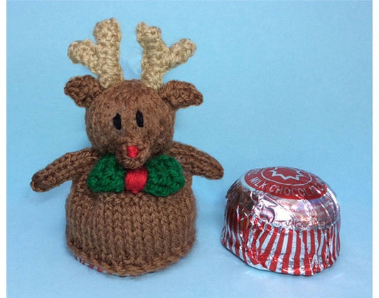 KNITTING PATTERN - Christmas Reindeer chocolate cover fit Tea Cake Marshmallow