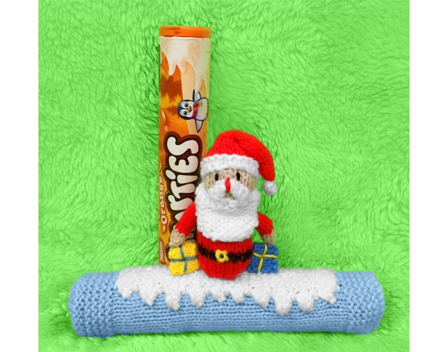 KNITTING PATTERN - Christmas Snow Scene with Santa Smarties Sweet Holder 22 cms