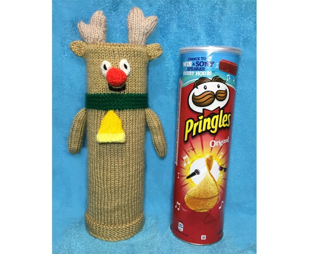 KNITTING PATTERN - Christmas Rudolph the Reindeer Pringles Crisps Holder 26 cms