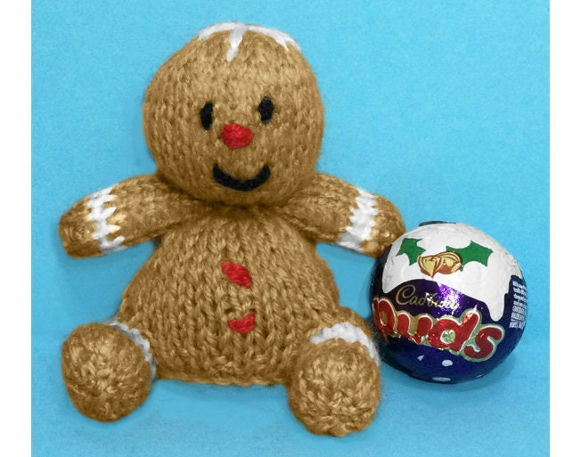 KNITTING PATTERN - Christmas Gingerbread Man choc cover Cadbury's Puds sweets