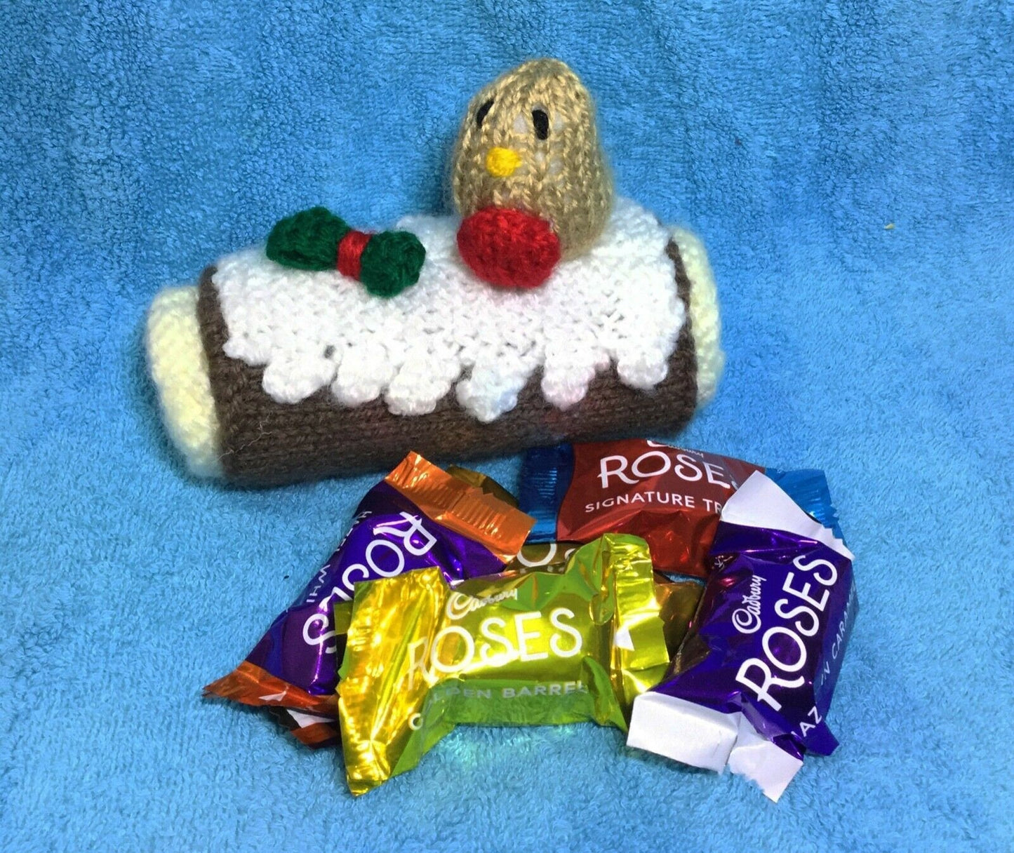 KNITTING PATTERN - Christmas Yule Log Sweet Holder 20 cms long - Novelty Gift