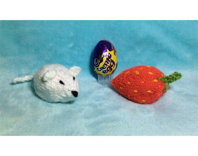 KNITTING PATTERN - Easter Mouse and Strawberry chocolate cover fits Creme Egg