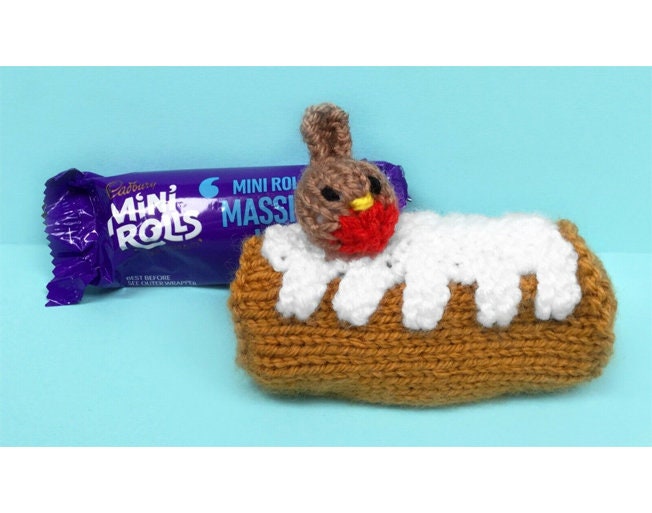 KNITTING PATTERN - Christmas Yule Log with Robin Mini Roll Sweet Holder 12 cms