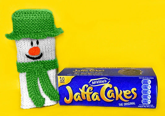 KNITTING PATTERN - Christmas The Snowman inspired Jaffa Cakes Cover Holder 18cms