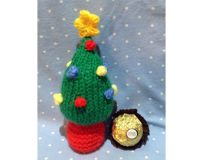 KNITTING PATTERN - Christmas Tree chocolate cover Christmas fererro rocher