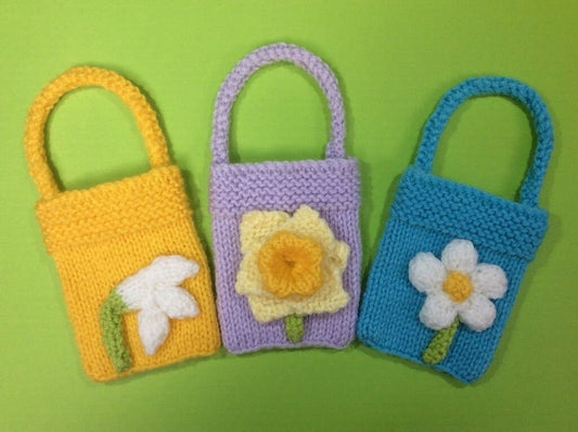 KNITTING PATTERN - Spring Flower charity gift bags 9cm x 7cm - great for Easter