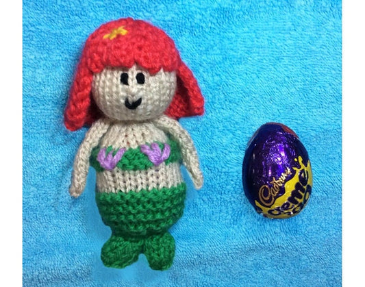KNITTING PATTERN - Ariel chocolate cover fits Easter Creme Egg