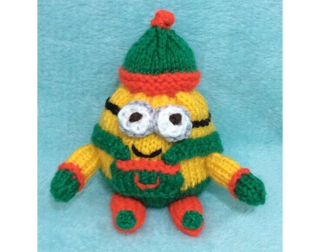 KNITTING PATTERN - Christmas Minion inspired chocolate orange cover / 10 cms toy