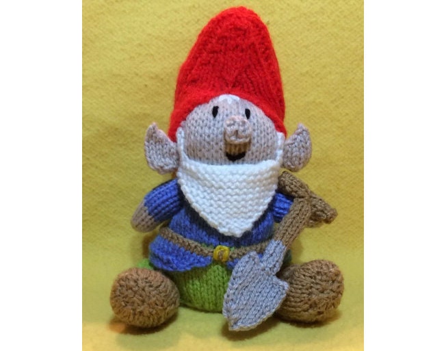 KNITTING PATTERN - Fizzlebub the Garden Gnome Chocolate orange cover / 15 cms toy