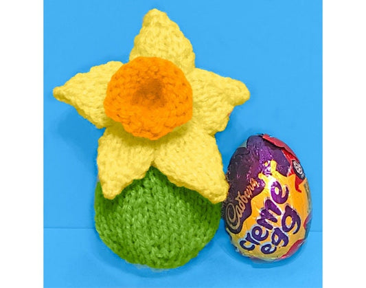 KNITTING PATTERN - Easter Daffodil Flower chocolate cover fits Creme Egg
