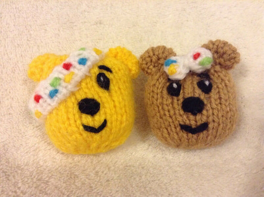 KNITTING PATTERN - Pudsey Bear and Blush brooch / badge