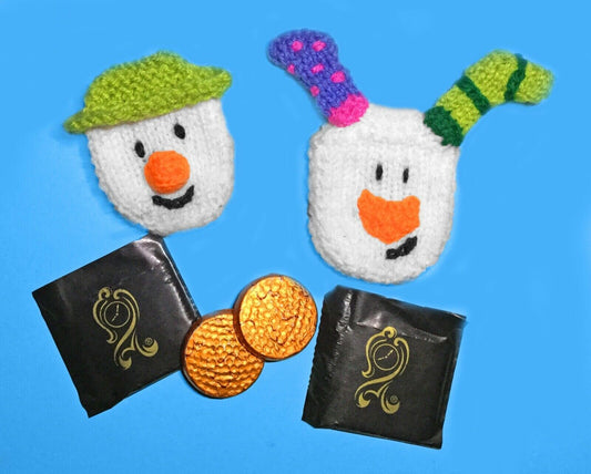 KNITTING PATTERN - Christmas Snowman and Snowdog Mint Covers fit After Eight