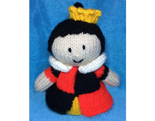 KNITTING PATTERN - Queen of Hearts inspired choc orange cover / 15 cms toy