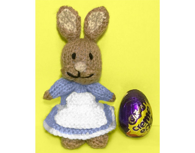 KNITTING PATTERN - Mrs Rabbit Choc cover Easter Creme Egg