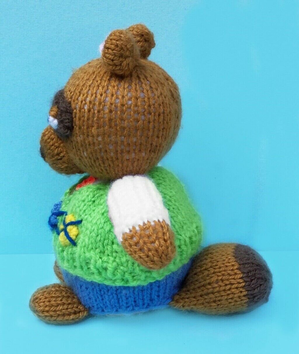 KNITTING PATTERN - Tom Nook inspired choc orange cover