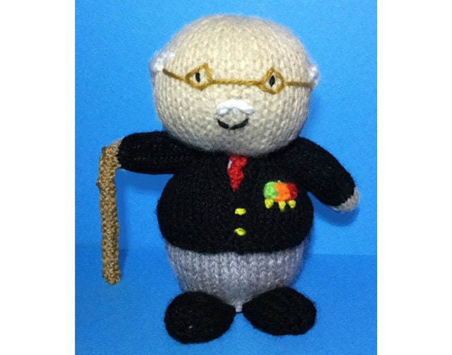 KNITTING PATTERN - Captain Tom inspired choc orange cover / Grandad War toy