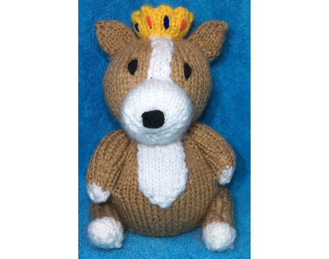 KNITTING PATTERN - Queen Corgi inspired choc orange cover / 16cms Royal toy