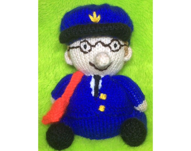 KNITTING PATTERN - Postman Pat inspired chocolate orange cover or 16 cms